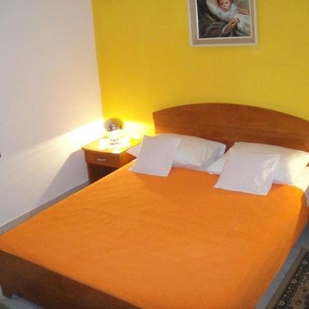 Apartments Ivan Orlic Vinišće Extérieur photo