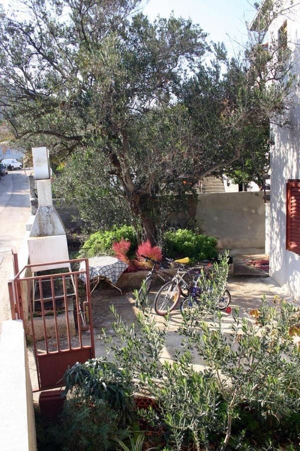 Apartments Ivan Orlic Vinišće Extérieur photo