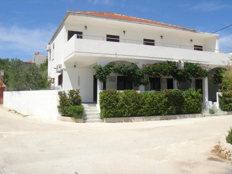 Apartments Ivan Orlic Vinišće Extérieur photo